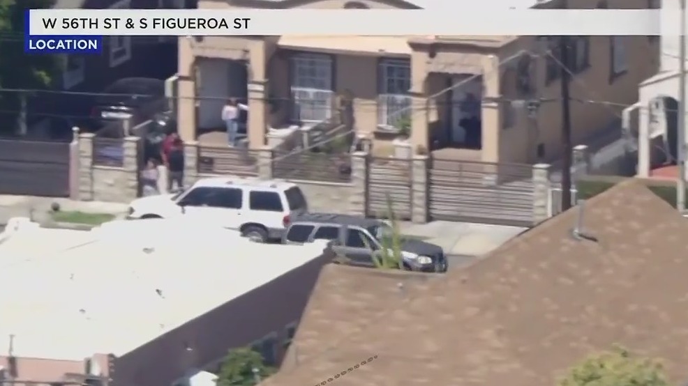 Police chase: Pursuit continues in South LA, putting residents on edge