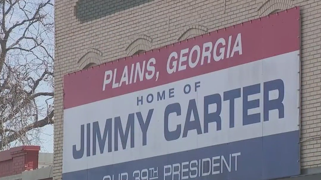 Crowds gather to pay tribute to former President Jimmy Carter as he receives hospice care