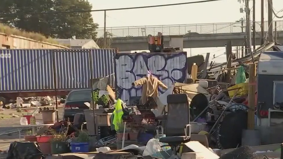 Oakland mayor considers charging homeless fee to other cities