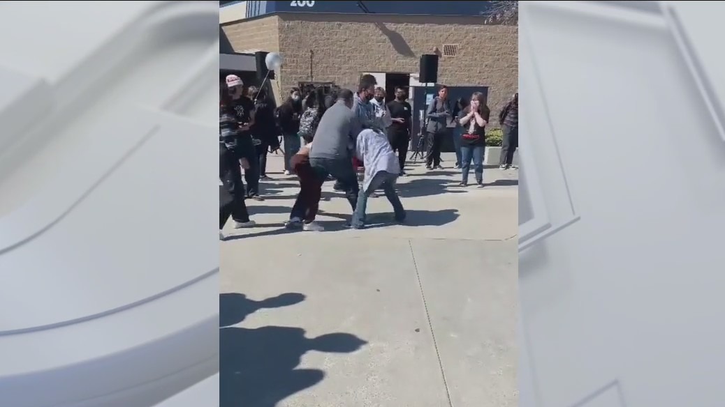 Student stabbed during fight at high school in OC