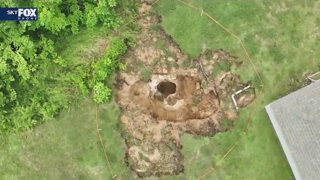 Massive hole near Ocala homes has grown