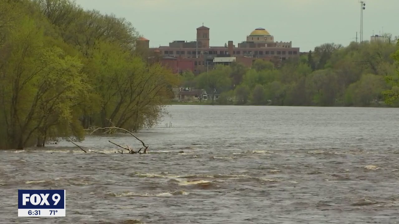 Numerous kayakers rescued from Minnesota river in 24 hours