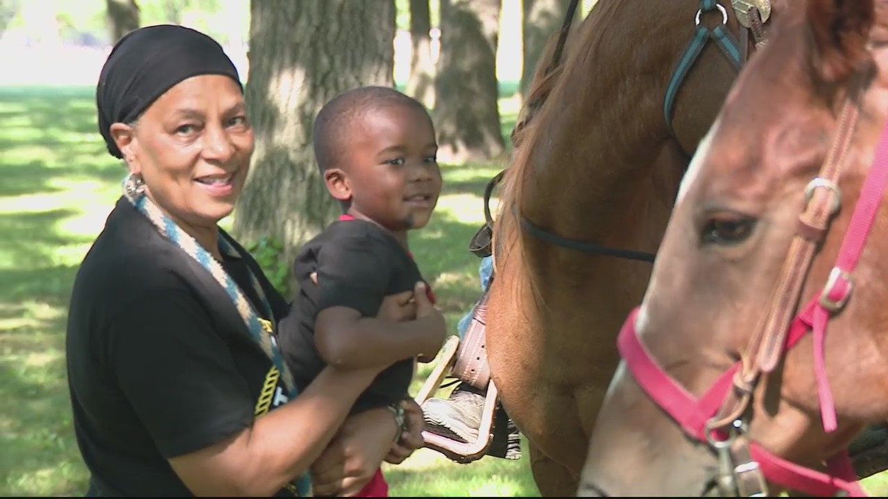 National Night Out brings Detroit police, community together