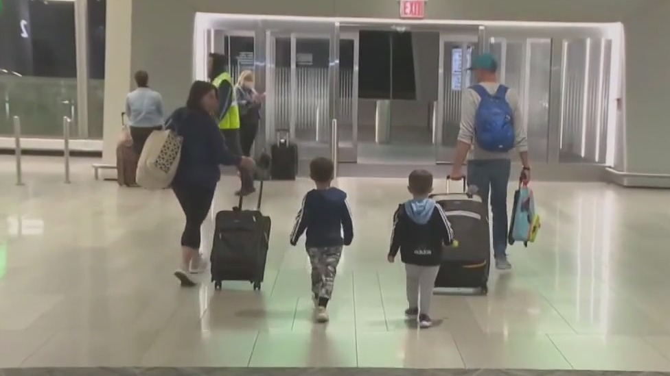Doctor's advice on holiday travel as flu, COVID cases rise