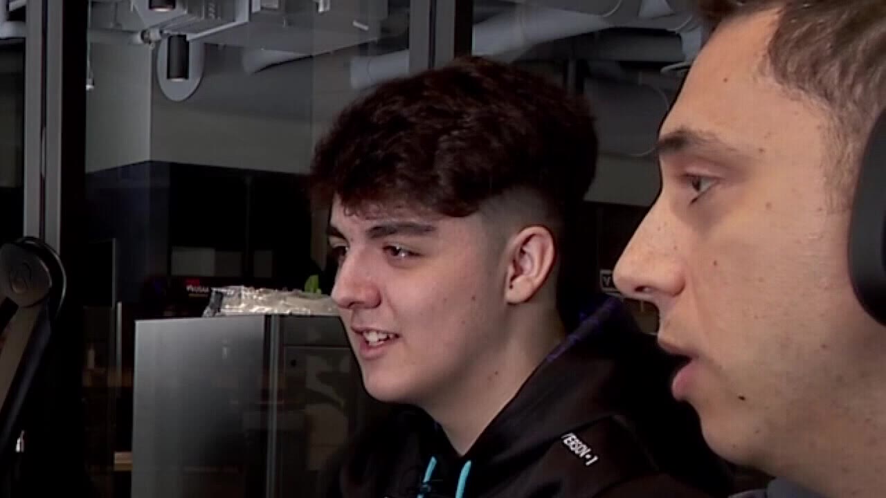 Jose 'Reeal' Castilla vs. Pierre Noujaim: FOX 9 Game Room