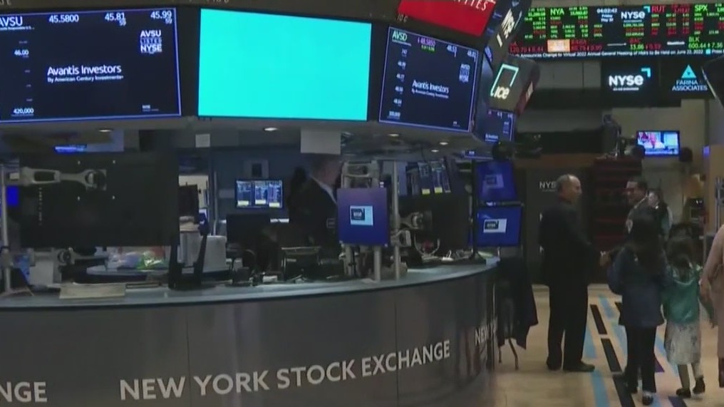 Stocks plummet as bear market hits Wall Street