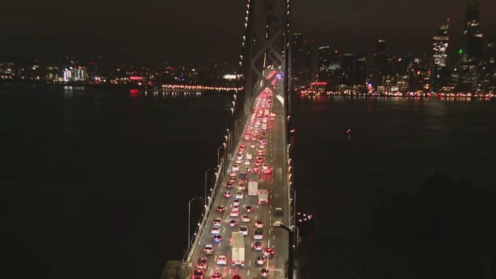 Long backup after 2 die on Bay Bridge
