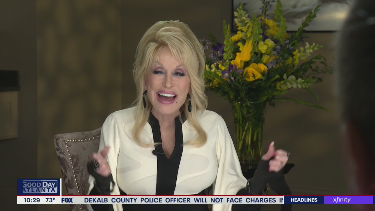 Dolly Parton gets personal with fans at Heartsong Lodge and Resort preview