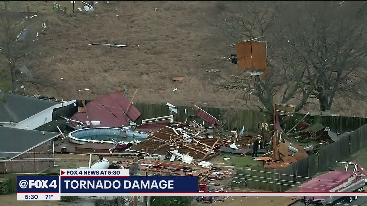 EF-1 tornado damages homes in Fannin County