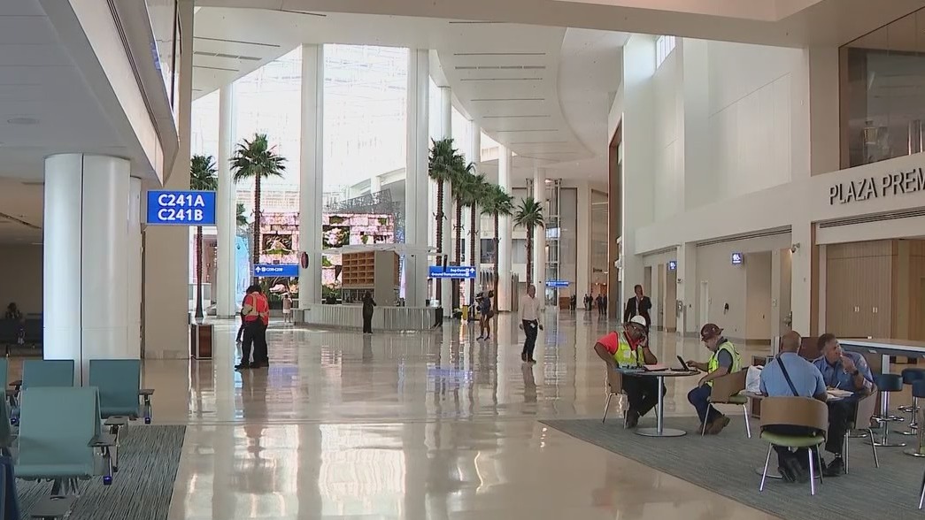 FOX 35 News at 10 First look inside Orlando International Airport's new Terminal C