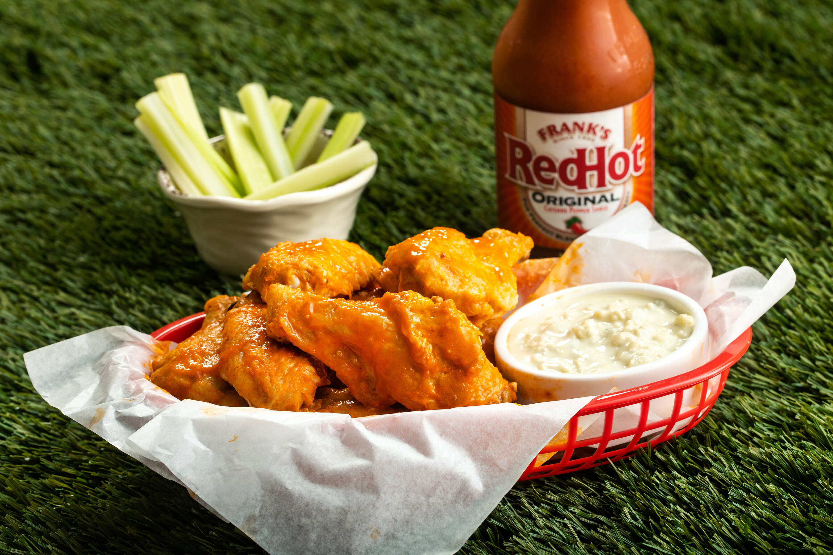 Frank’s RedHot wings free this weekend