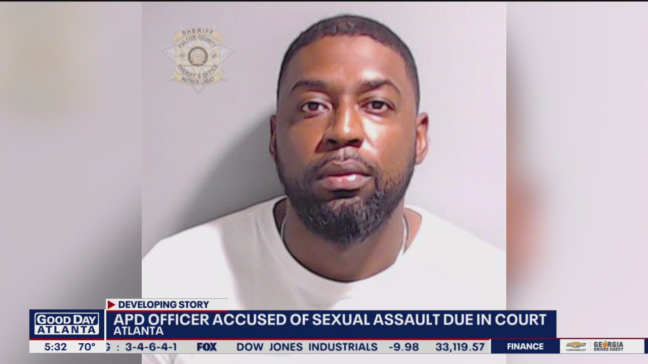 Officer accused of sexually assaulting teen
