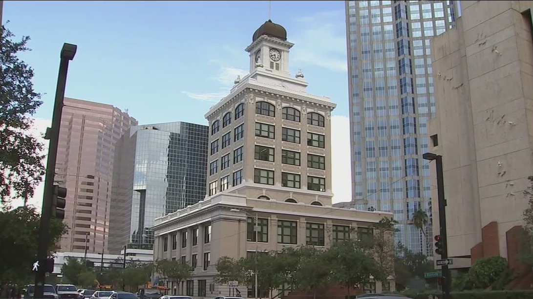 Proposal for councilors to get 40% raise