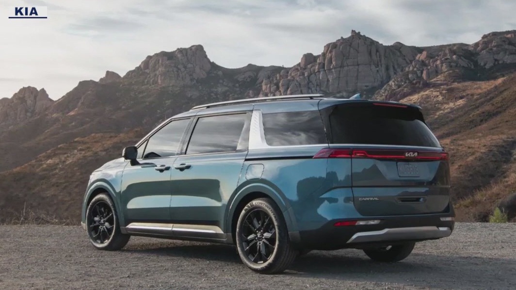 Kia recalls 100K vehicles for potential roof issue