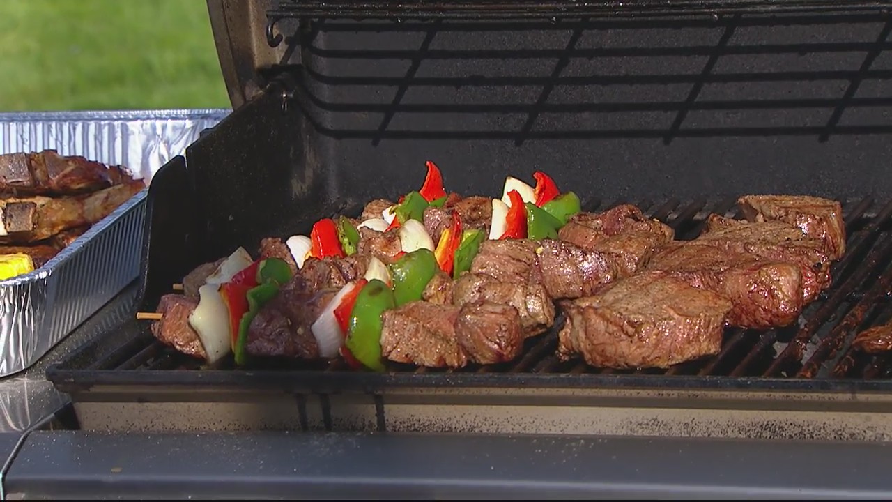 On the grill with Ronnie’s Meats