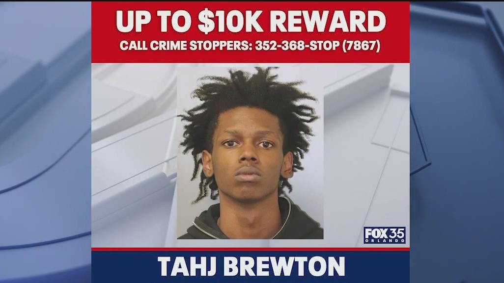'Armed and dangerous': $10k reward for teen wanted in murder of 3 Florida teens
