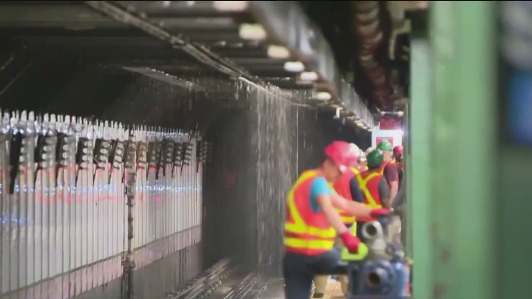 Times Square water main break floods streets