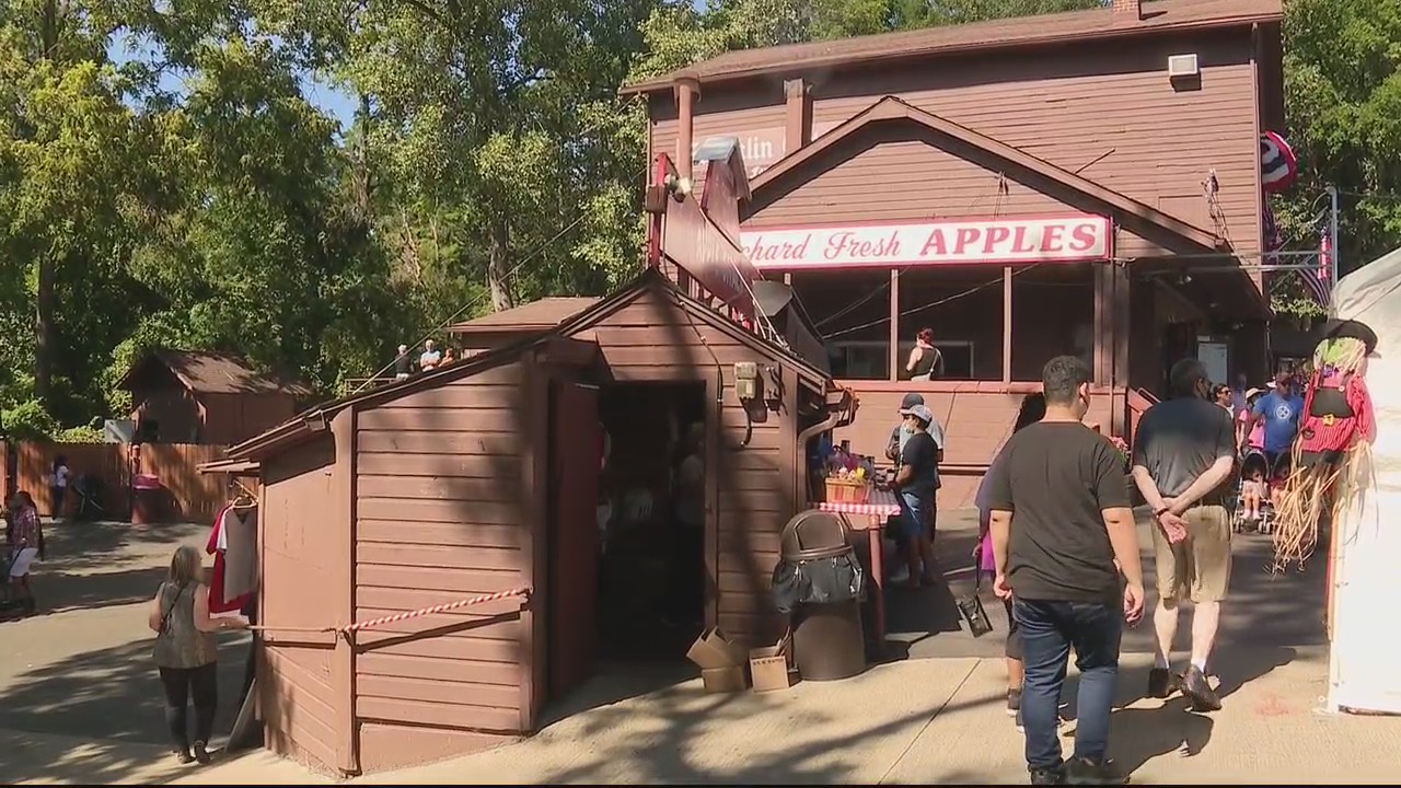 A fall favorite - Franklin Cider Mill welcomes back customers Labor Day