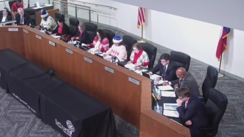 Fort Worth ISD rejects plan to allow chaplains in school