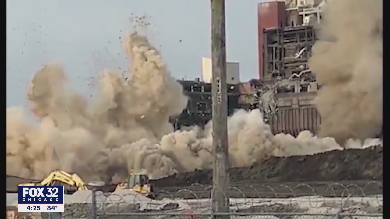 Little Village residents demand release of full report on botched coal plant implosion