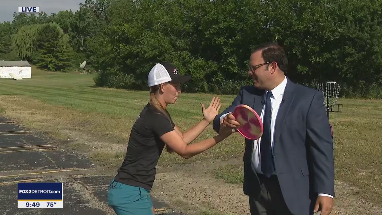 Disc golf professional shares pointers for beginners