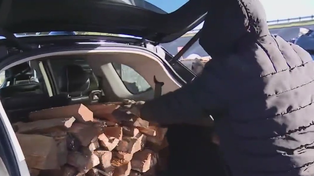 North Texans stock up on items ahead of arctic blast