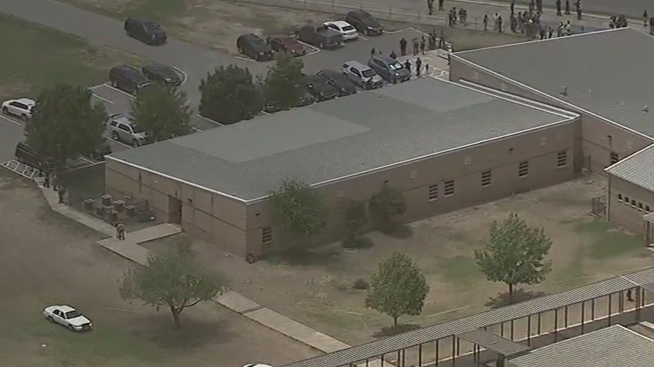 Uvalde, Texas elementary school shooting: Gunman at Robb Elementary School dead