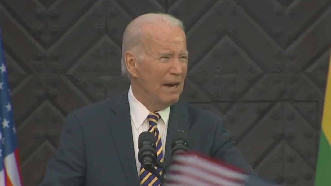 Biden pledges unwavering support for Ukraine