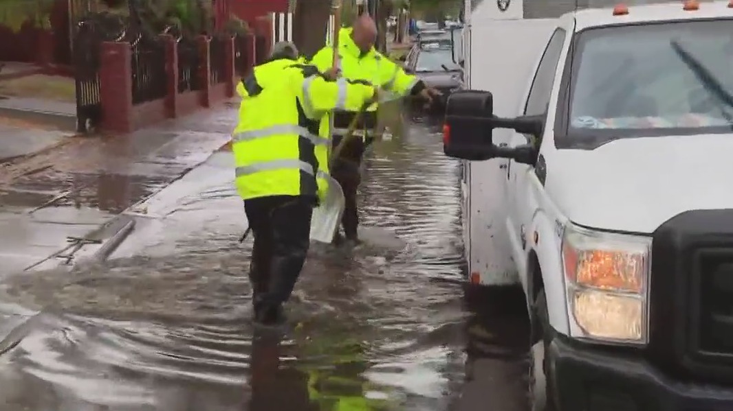 South Bay sees flooded roads in first rain of wet season