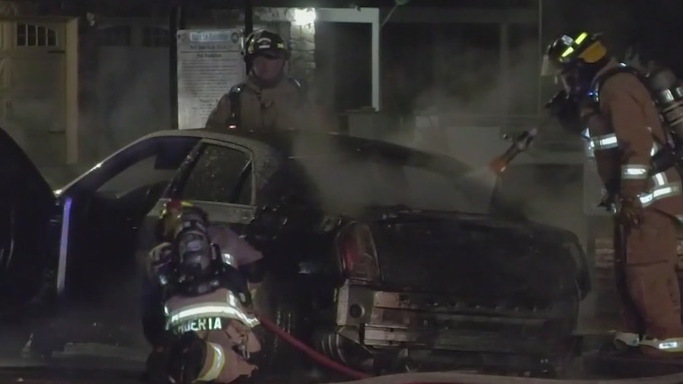 Suspect wanted after Phoenix car sale turns deadly, police say