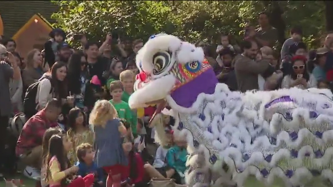 Oakland celebrates Lunar New Year with celebrations