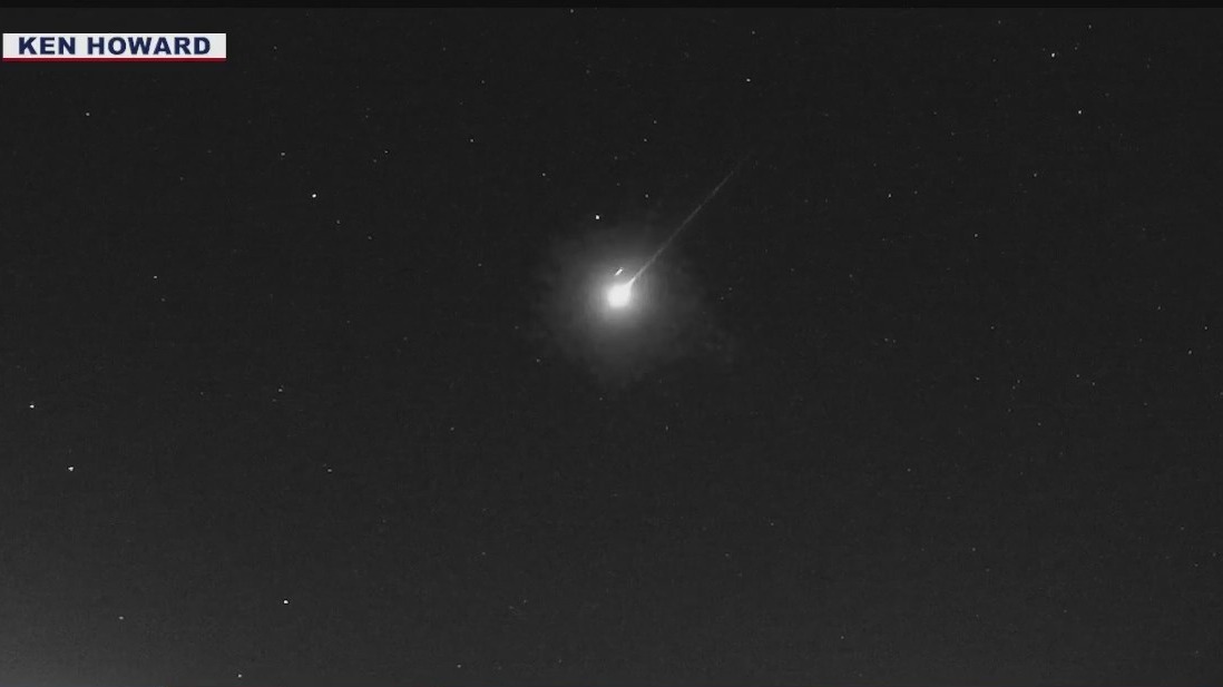 People on the lookout for meteor remains following large fireball