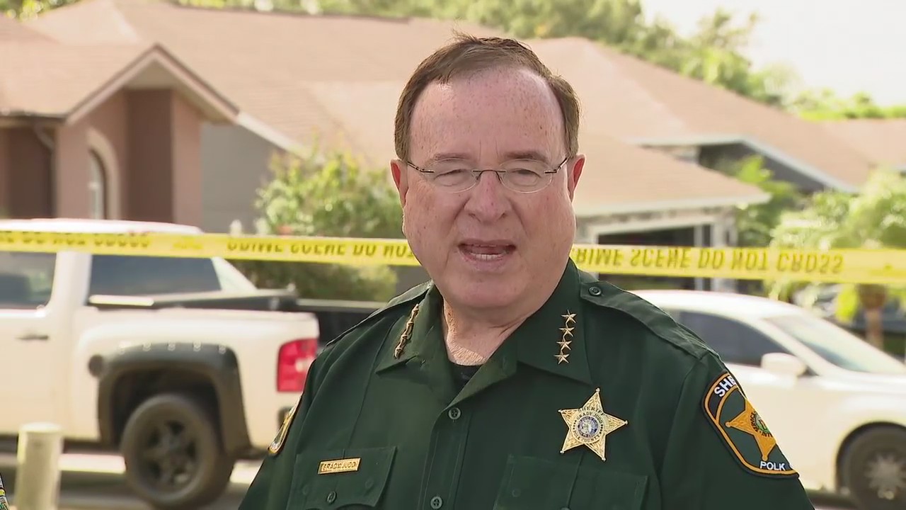 Press conference: Florida man shoots, kills stepson in Polk County hostage situation