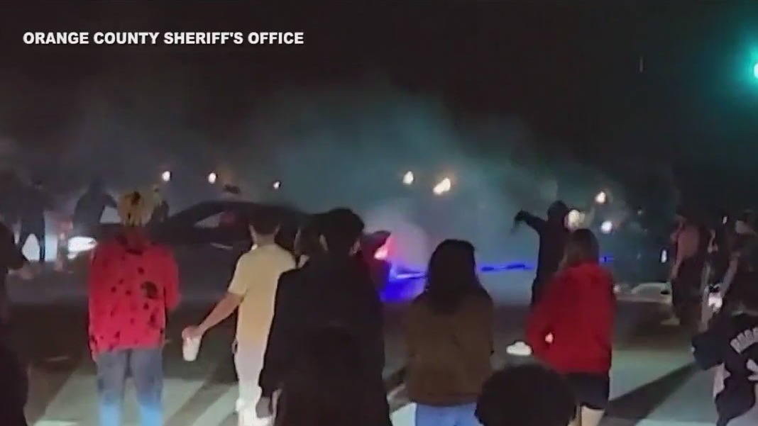 Deputies arrest 2 for alleged street racing