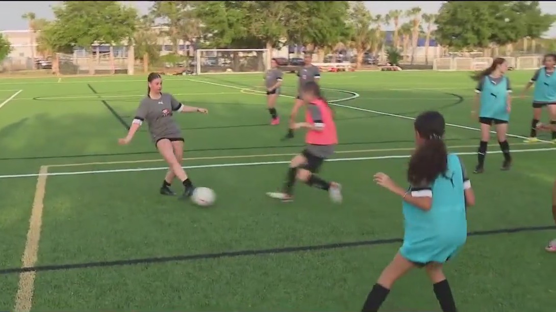 Tampa Bay Sun FC holds soccer clinic