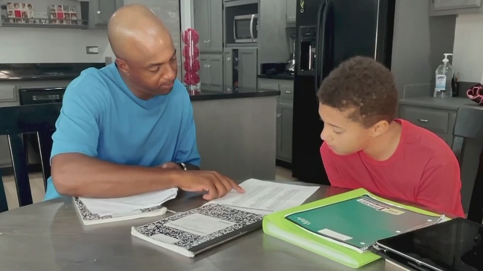 Helping parents spot signs of learning and thinking differences