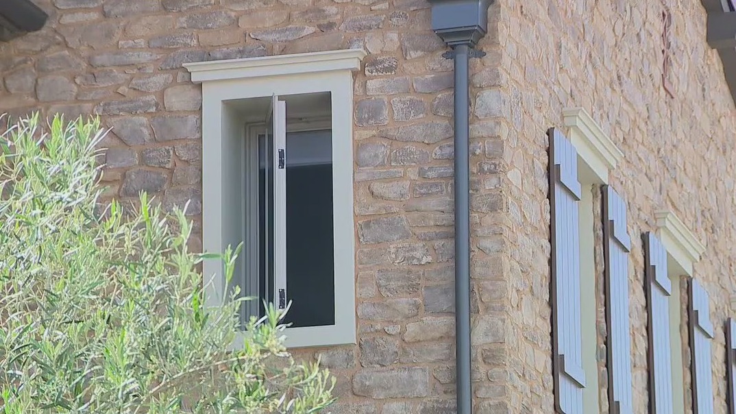 3 decomposed bodies found in Irvine home in gated community