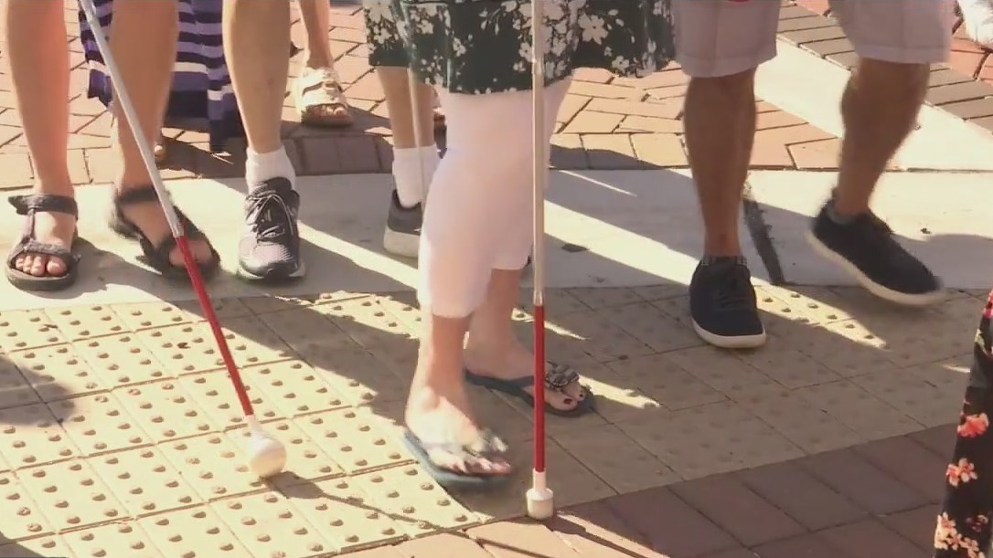 How those with low vision navigate public spaces