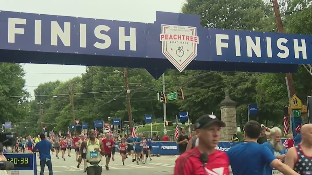 Atlanta unites for hot, humid Peachtree Road Race