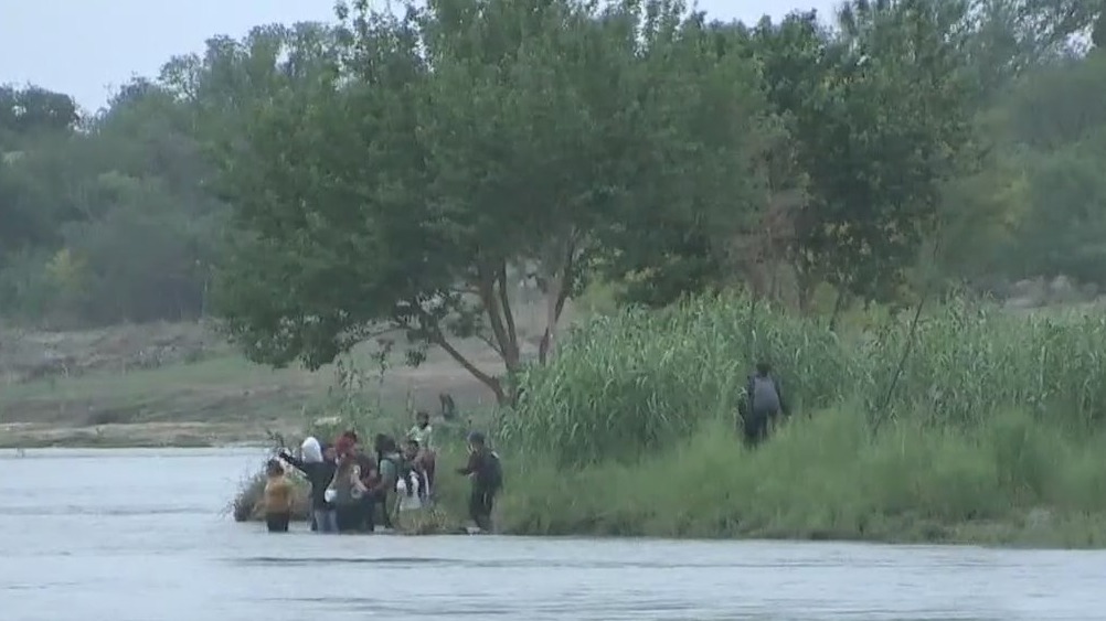 Biden administration under pressure to delay lifting border policy 'Title 42'