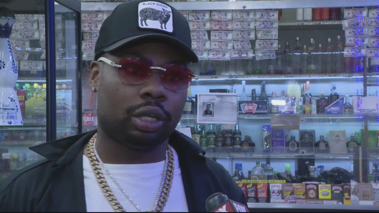 Detroit liquor store hires parking lot security hoping to start new trend
