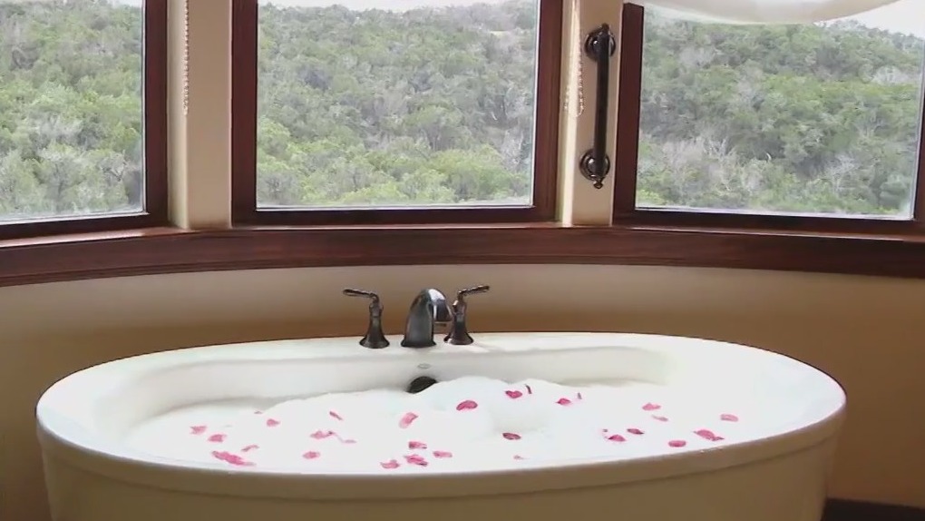 Romance all month long at Hotel Viata