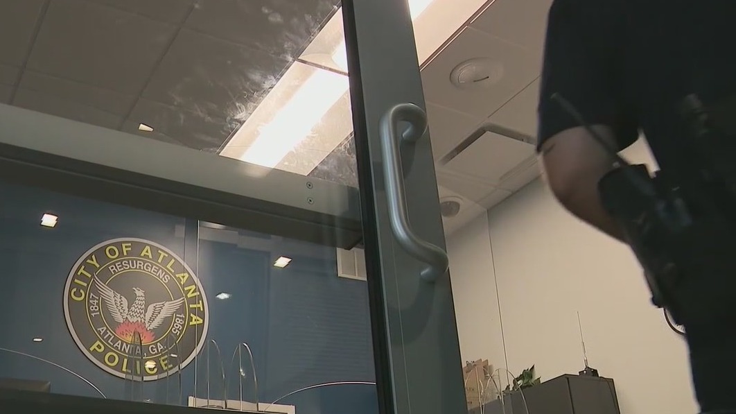 Airport police evacuate precinct office due to dead rat