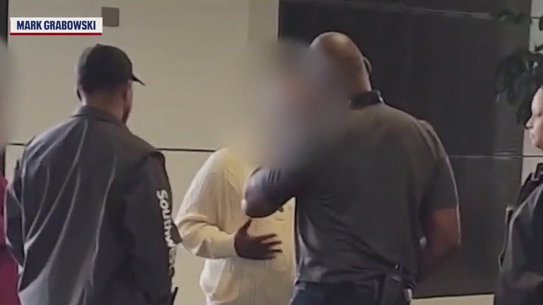 'Unacceptable behavior': Passenger's meltdown over baby