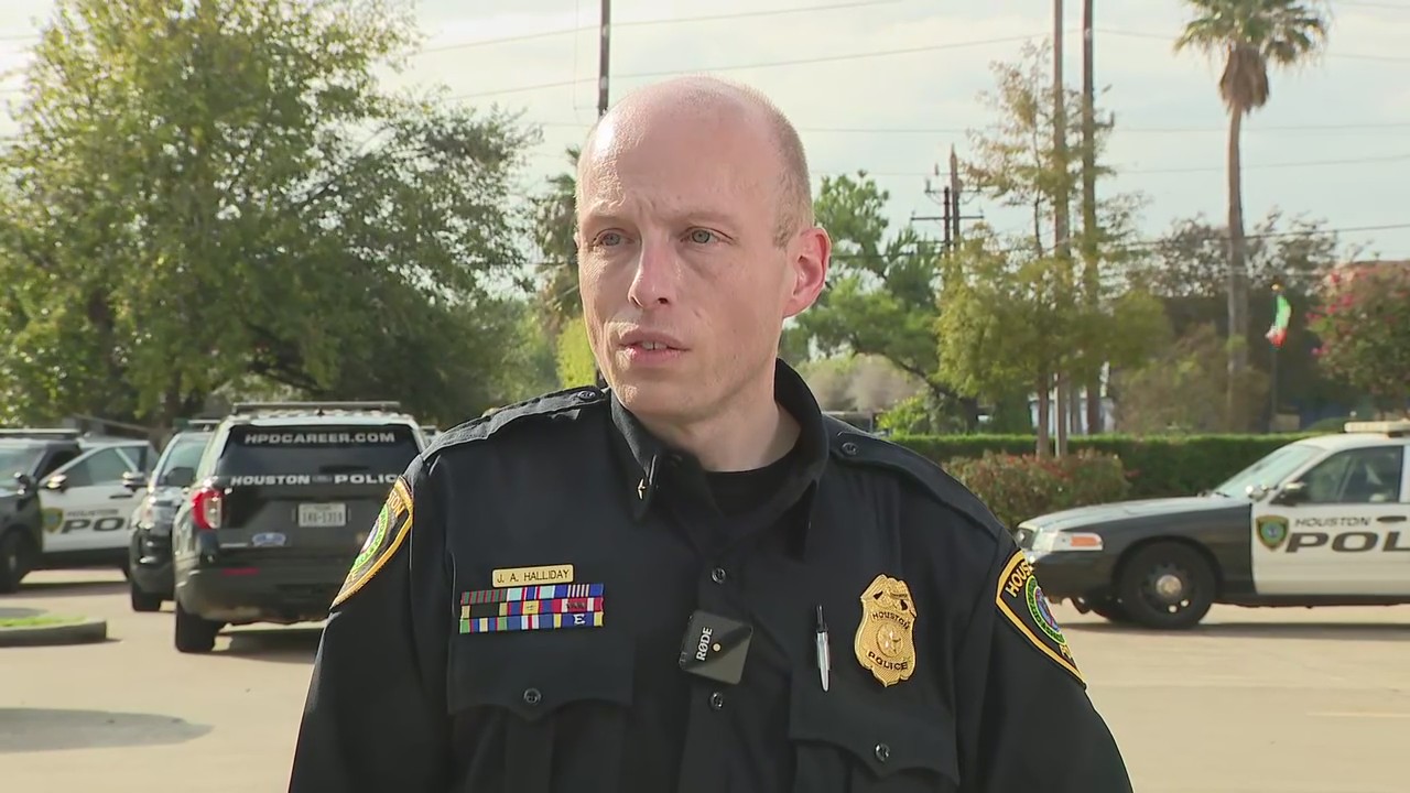 Houston police provide update on human smuggling incident in West Houston