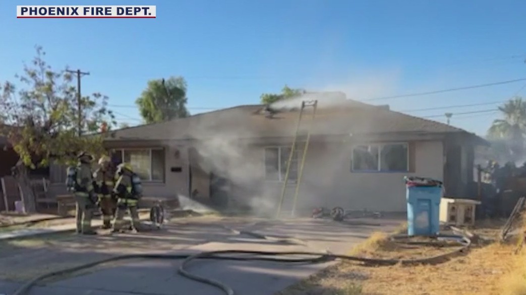Phoenix house fire displaces 4 residents