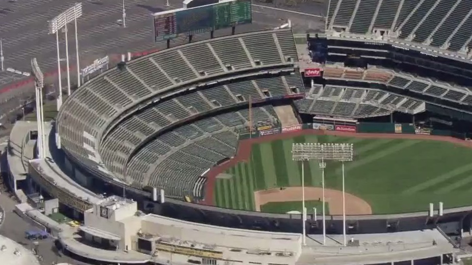 Oakland to sell half the Coliseum