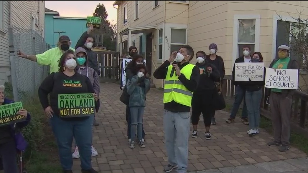 Oakland city leaders ask California to eliminate OUSD's debt to prevent closures