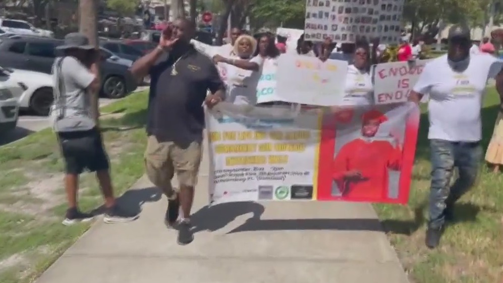Gun violence awareness walk held in St. Pete