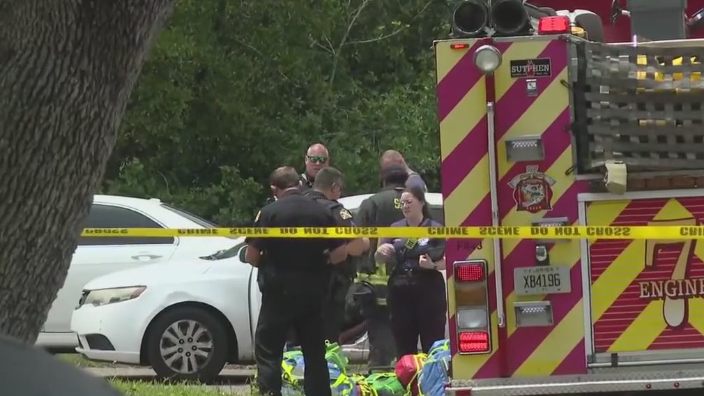 Police search for shooter in St. Petersburg